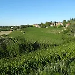 Architetti Piemonte, Entire Private With Infinity Pool And Poolhouse, 5 Bedroom, Six Bathroom Perfect For Families And Friends Villa