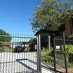 Architetti Piemonte, Entire Private With Infinity Pool And Poolhouse, 5 Bedroom, Six Bathroom Perfect For Families And Friends וילה *