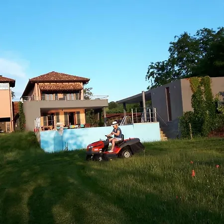 Architetti Piemonte, Entire Private With Infinity Pool And Poolhouse, 5 Bedroom, Six Bathroom Perfect For Families And Friends 빌라