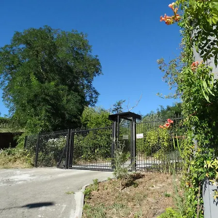 Architetti Piemonte, Entire Private With Infinity Pool And Poolhouse, 5 Bedroom, Six Bathroom Perfect For Families And Friends