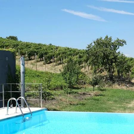 빌라 Architetti Piemonte, Entire Private With Infinity Pool And Poolhouse, 5 Bedroom, Six Bathroom Perfect For Families And Friends *