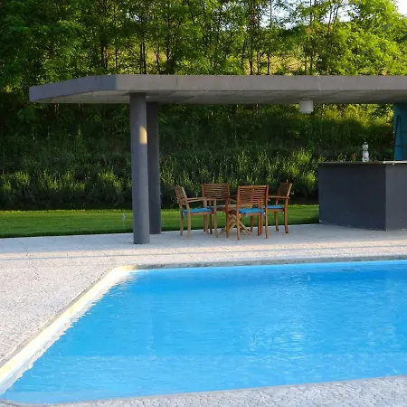Architetti Piemonte: Private Luxury With Infinity Pool Calamandrana