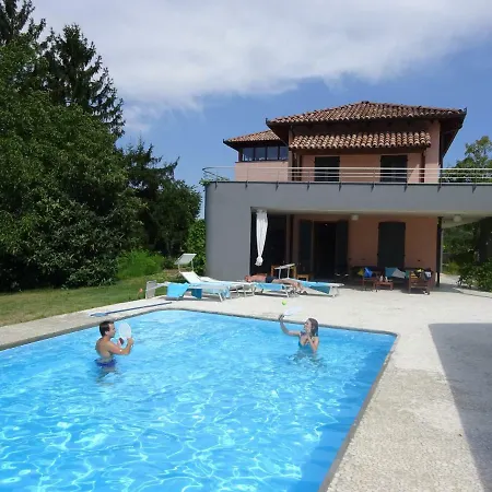 Architetti Piemonte, Entire Private With Infinity Pool And Poolhouse, 5 Bedroom, Six Bathroom Perfect For Families And Friends * 칼라만드라나